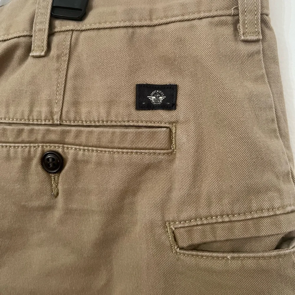 Dockers Men's Khaki Shorts - Picture 6 of 6